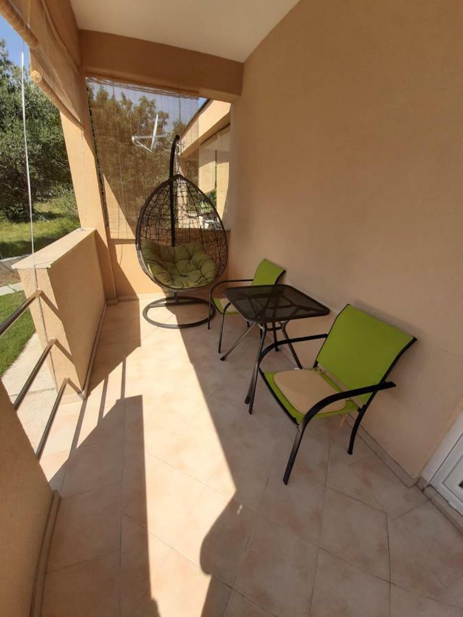 Apartmani Lea Starigrad Paklenica Exterior foto