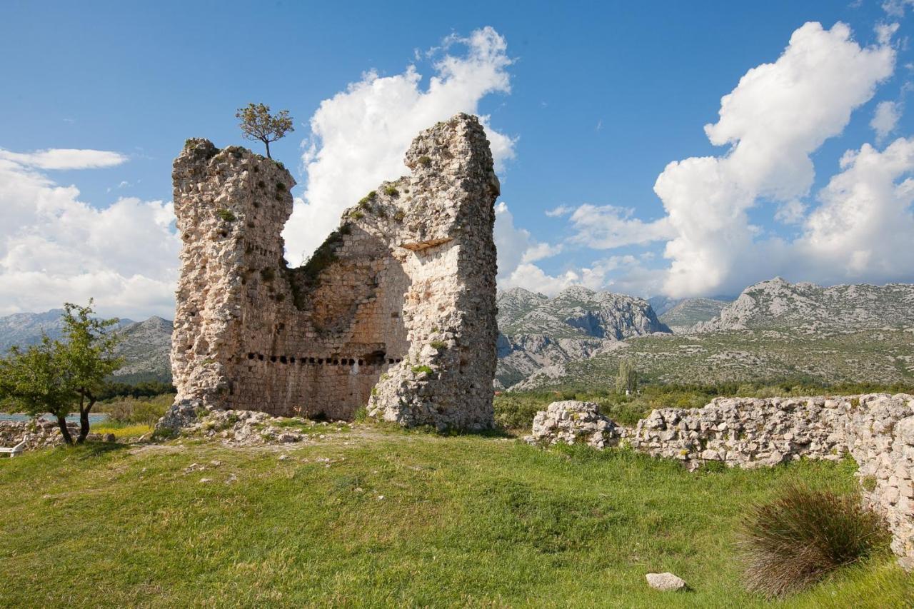 Apartmani Lea Starigrad Paklenica Exterior foto